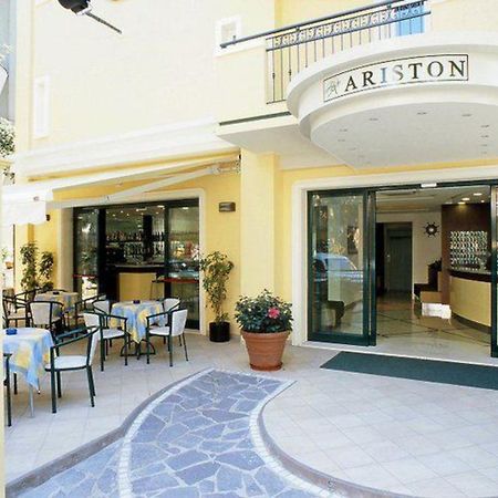Hotel Ariston Misano Adriatico Exteriör bild