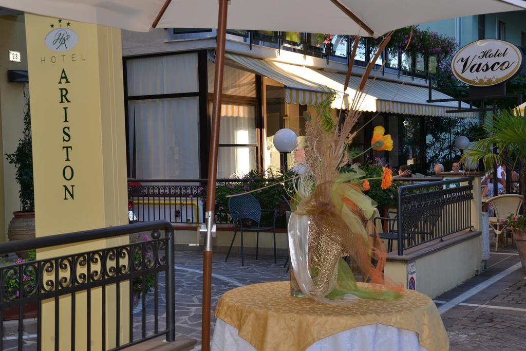 Hotel Ariston Misano Adriatico Exteriör bild